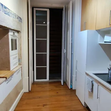 Modern 4-bedroom In Bairro Alto, Apartment *