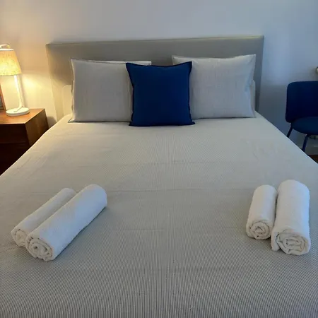 Modern 4-bedroom In Bairro Alto, Apartment Lisbon