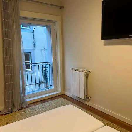 Modern 4-bedroom In Bairro Alto, Lisbon