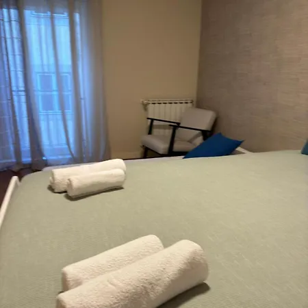 Apartment Modern 4-bedroom In Bairro Alto, *