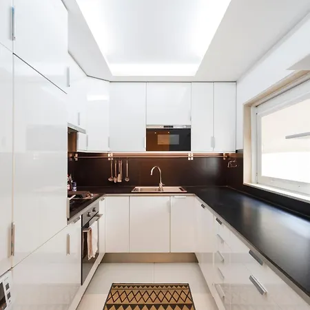 Modern 4-bedroom In Bairro Alto, Apartment *