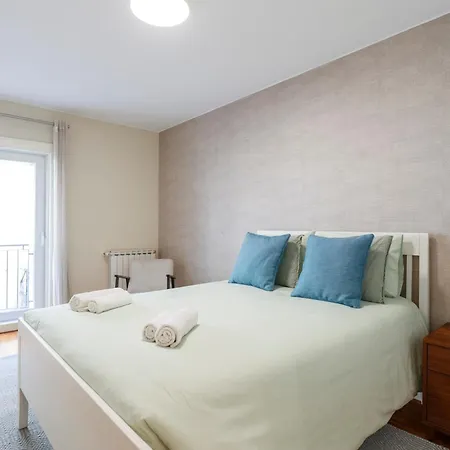 Modern 4-bedroom In Bairro Alto, Apartment *