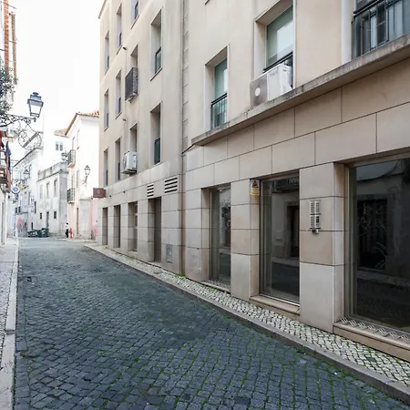 Modern 4-bedroom In Bairro Alto, Lisbon